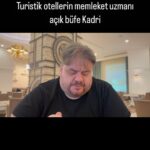 Emre Mutlu Instagram - Açık büfede memleket tesbitçisi açık büfe Kadri w/ @burakkaydinnnnn