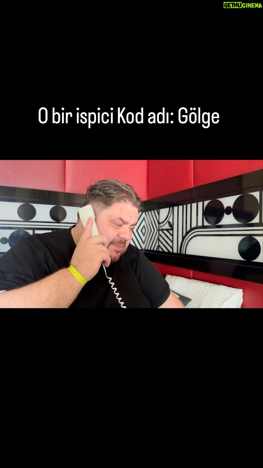 Emre Mutlu - 31.4K Likes - Otel istihbaratçısı Gölge! W/ @burakkaydinnnnn @delphinimperial