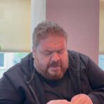 Emre Mutlu Instagram - İkramda baskılı yönlendirme ile iyileri kendine bırakan model @trioradyo