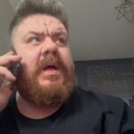 Emre Mutlu Instagram – Çevresinin iliğini çekmeye kendini adamış vampir Zafer.
