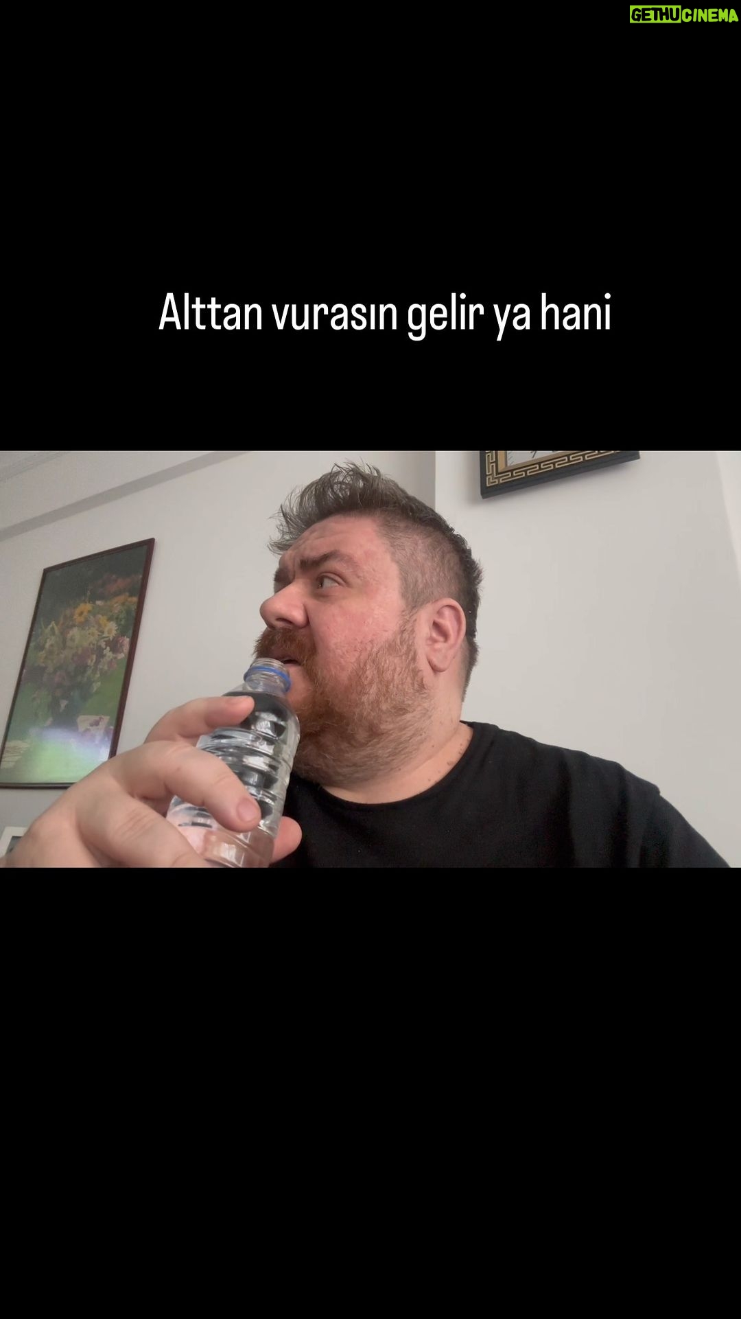 Emre Mutlu - 12.3K Likes - Alttan vurasın gelir ya hani