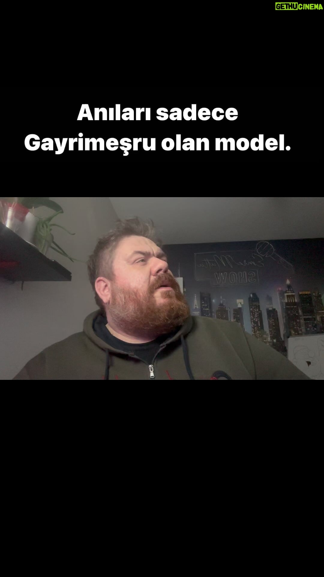 Emre Mutlu - 44.2K Likes - Anıları sadece Gayrimeşru olan model.