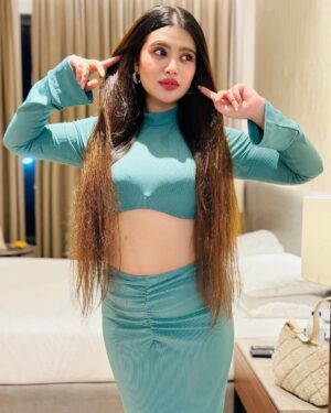 Ena Saha Instagram - I would stop scrolling too😝

📷 @_rimi24_ 

#enasaha #photooftheday #photoshoot #actress #brown #dress #trending #statement #tollywood #tollywoodonline #outfitoftheday #actorslife #home #sunset #light #explorepage #explore #t2puparazzi