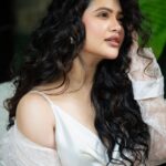 Ena Saha Instagram - A bad attitude is like a flat tire. You can't go anywhere until you change it. #enasaha #photooftheday #photoshoot #actress #white #dress #trending #statement #tollywood #tollywoodonline #outfitoftheday #actorslife #home #sunset #light #explorepage #explore #t2puparazzi