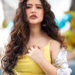Ena Saha Instagram – Now it’s time for a queen to rise.

#enasaha #photooftheday #photoshoot #actress #brown #dress #trending #statement #tollywood #tollywoodonline #outfitoftheday #actorslife #home #sunset #light #explorepage #explore #t2puparazzi