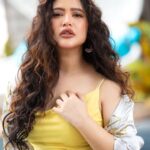 Ena Saha Instagram - Now it’s time for a queen to rise. #enasaha #photooftheday #photoshoot #actress #brown #dress #trending #statement #tollywood #tollywoodonline #outfitoftheday #actorslife #home #sunset #light #explorepage #explore #t2puparazzi