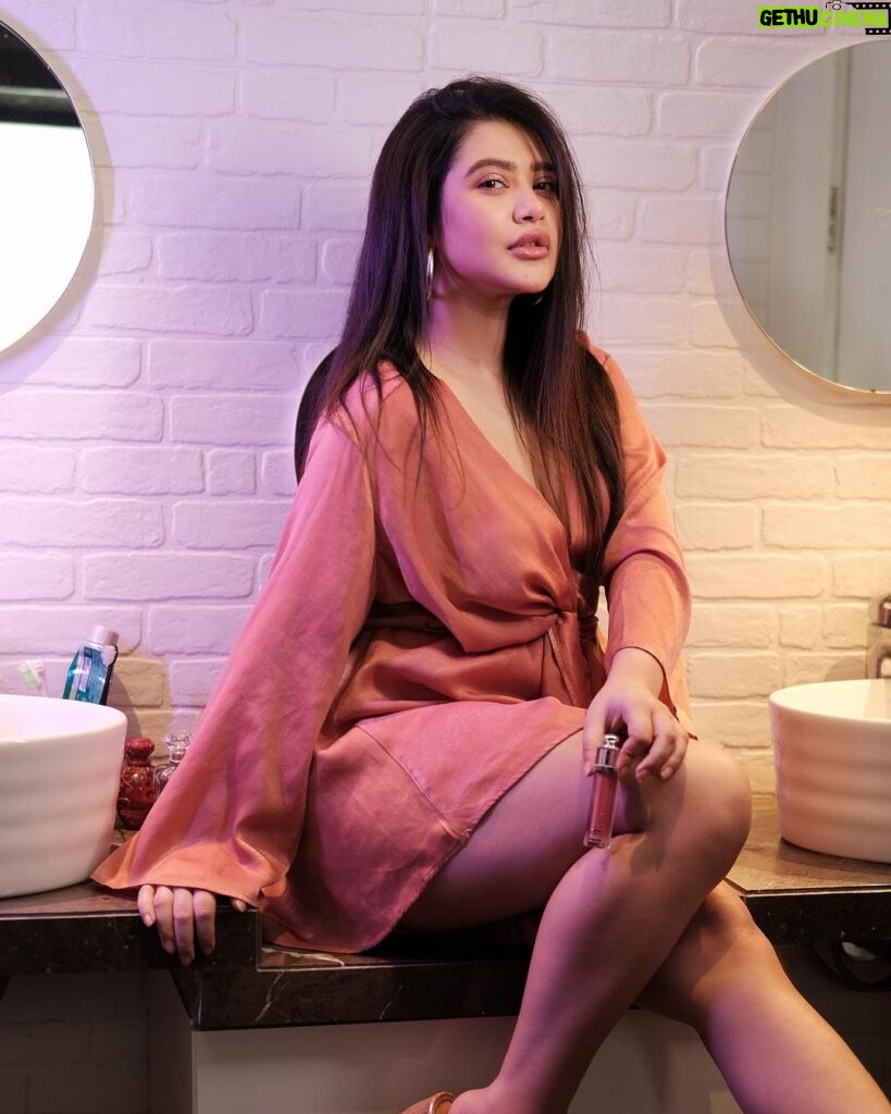 Ena Saha Instagram - I don't need your approval darling.... #enasaha #photooftheday #photoshoot #actress #pink #dress #trending #statement #tollywood #tollywoodonline #outfitoftheday #actorslife #home #sunset #light #explorepage #explore #t2puparazzi