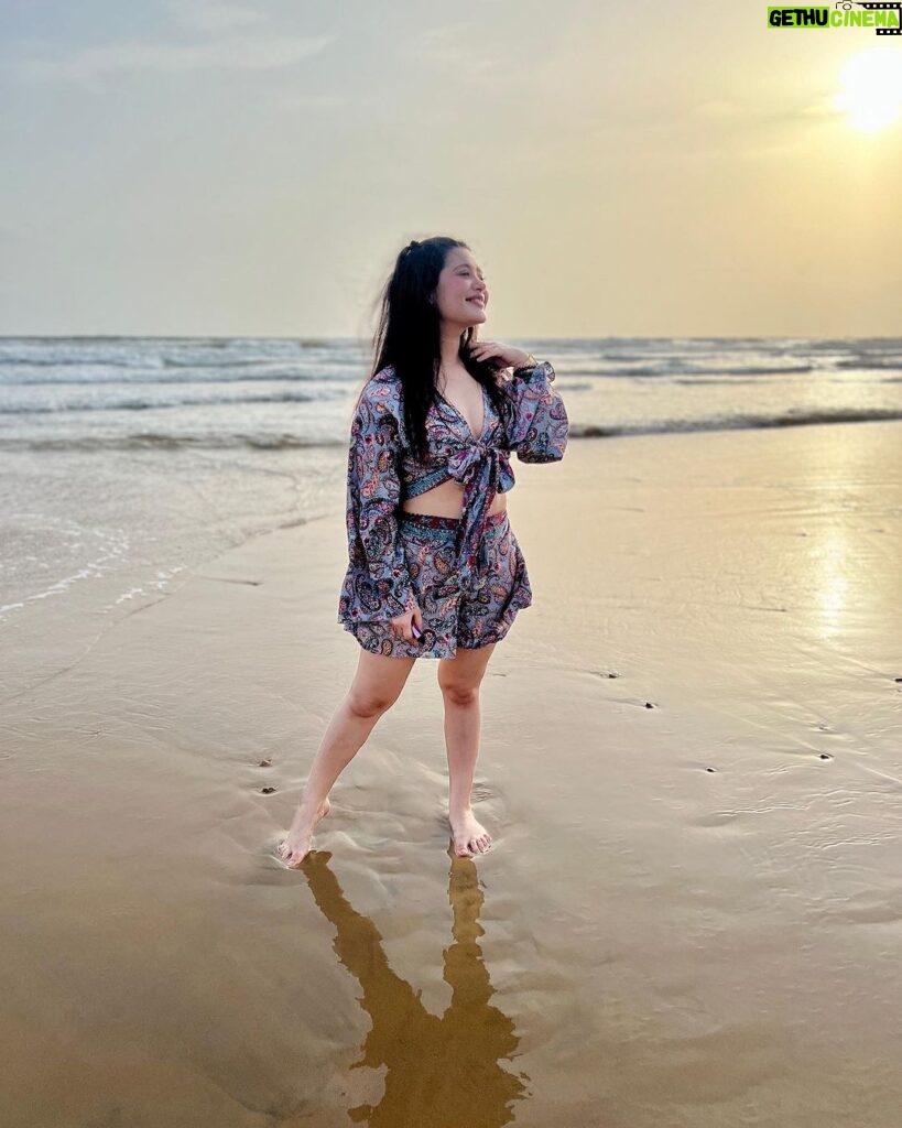 Ena Saha Instagram - Be your own kind of beautiful. . . . . #enasaha #photooftheday #photoshoot #actress #brown #dress #trending #statement #tollywood #tollywoodonline #outfitoftheday #actorslife #home #sunset #light #explorepage #explore #t2puparazzi