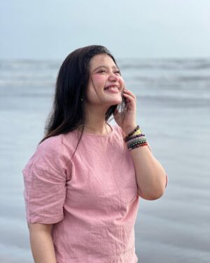 Ena Saha Instagram - "Life is better when you're laughing."

#enasaha #photooftheday #photoshoot #actress #pink #dress #trending #statement #tollywood #tollywoodonline #outfitoftheday #actorslife #home #sunset #light #explorepage #explore #t2puparazzi