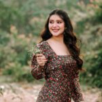 Ena Saha Instagram - Happy galentines day to all my girlies out there….. Photo:- @abhinaskarphotography Video:- @argha_giri Creative Designer:- @_rimi24_ Hairstylist:- @debashree_nandy #enasaha #photooftheday #photoshoot #actress #brown #dress #trending #statement #tollywood #tollywoodonline #outfitoftheday #actorslife #home #sunset #light #explorepage #explore #t2puparazzi