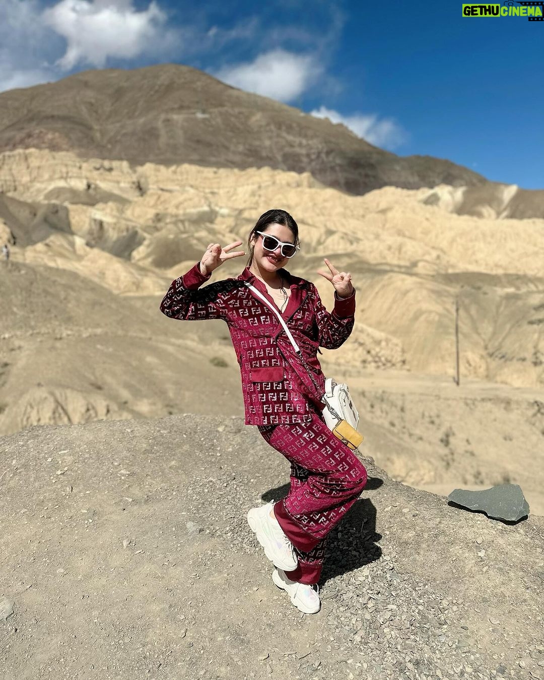 Ena Saha Instagram - Life is a climb, but the view is great. #enasaha #photooftheday #photoshoot #actress #brown #dress #trending #statement #tollywood #tollywoodonline #outfitoftheday #actorslife #home #sunset #light #explorepage #explore #t2puparazzi