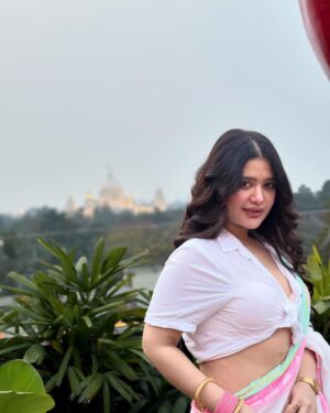 Ena Saha Instagram - #swarasti_puja_special❤️ and saree 😁