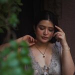 Ena Saha Instagram – Finding beauty in every little detail. …

#enasaha #photooftheday #photoshoot #actress #brown #dress #trending #statement #tollywood #tollywoodonline #outfitoftheday #actorslife #home #sunset #light #explorepage #explore #t2puparazzi