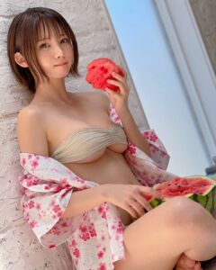 Enako Instagram - 夏といえばスイカなので🍉