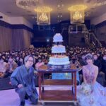 Enako Instagram - バースデーイベントありがとうございました🎂 たくさんの方に直接お祝いしてもらえて本当に幸せ者です…🥰 2部では「刃牙」シリーズの作者・板垣先生が花束を持ってお祝いに来てくれたよ🌸