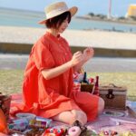 Enako Instagram - ピクニック撮影で使ったお菓子たちは 終わった後にスタッフの皆さんと食べました😋 ほんとにピクニックしてるみたいで楽しかった✨