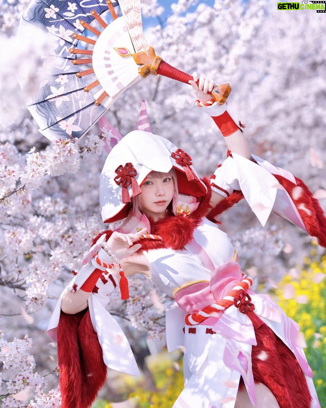 Enako - 116.3K Likes - モンハンで1番好きなタマミツネ装備🌸
#cosplay #monsterhunter #monsterhuntercosplay #japanesegirl