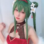 Enako Instagram - 『放置少女』MR劉備のコスプレです✨ バレンタイン動画もアップされてるので見てね🍫💕 https://youtu.be/ZKfgFbV0-1U