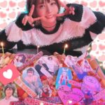 Enako Instagram - 友達たちにお祝いしてもらった🎂 (めちゃくちゃ酔ってる時の写真)