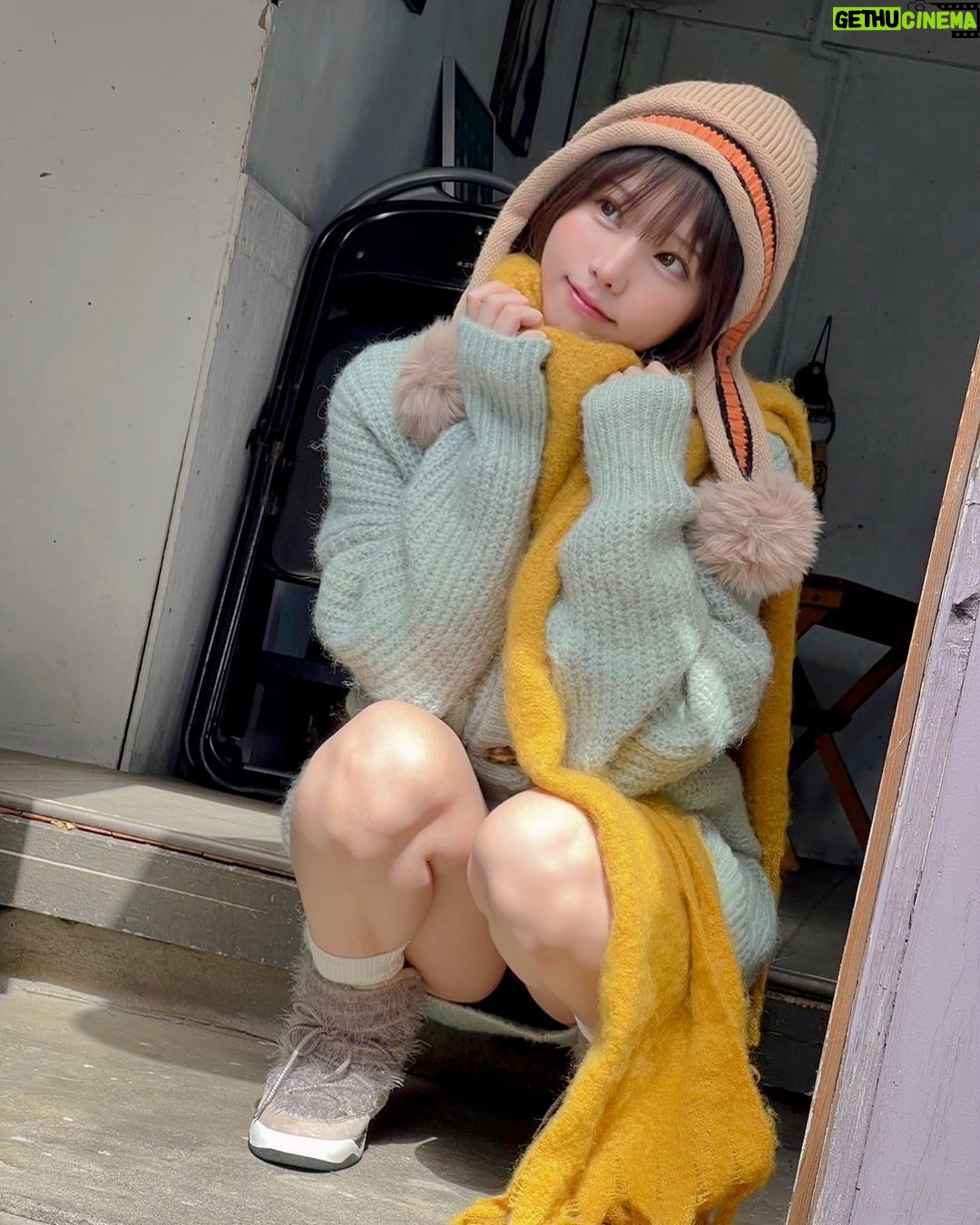 Enako Instagram - 2023年もありがとうございました! 今年はコスプレだけでなくグラビアやゲームのお仕事、 少し勇気を出してバラエティなどテレビもたくさん出させていただいたり ずっとやりたかったDJを趣味で始めたり とにかくやりたいことをやる!頑張った1年でした。 "今が1番幸せ"を毎年更新できているのも ファンの皆さんがずっと見てくれて、支えて応援してくれるおかげです☺️ これからも軸は変わらず、新しいことに 挑戦してみんなと一緒に楽しんでいきたいと思います!✨ それでは皆さん、よいお年を☀️