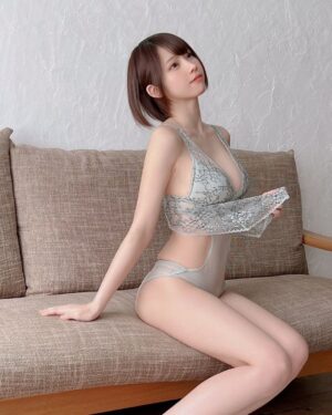 Enako Instagram - ヘルシーなグラビア🌱