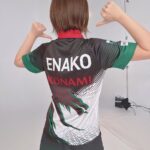 Enako Instagram - 麻雀格闘倶楽部×えなこコラボ開催中です🀄️ えなこのプチプロや卓背景、ぜひゲットしてね🥳✨