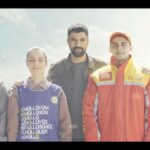 Engin Akyürek Instagram - Biz bir arada olduğumuzda her şeyin üstesinden gelebiliriz. Shell, ülkemizin gösterdiği büyük dayanışmadan aldığı ilhamla Türkiye Eğitim Gönüllüleri Vakfı, Toplum Gönüllüleri Vakfı ve Türkiye Kadın Dernekleri Federasyonu ile el ele veriyor, depremden etkilenen ülkemizin kadınları, gençleri ve çocuklarının geleceği hepimize umut olsun diye duygusal ve sosyal destek çalışmaları için harekete geçiyor. Ben de @shellturkiye ile birlikte bu dayanışmanın bir parçası olmaktan gurur duyuyorum.