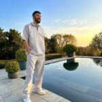 Engin Akyürek Instagram - 🙂