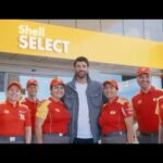 Engin Akyürek Instagram - Ballıca Köyü’nün hep ileride olan kadınları gibi binlerce kadın mesleğin kadını erkeği olmaz diyerek omuz omuza çalışıyor. Çünkü hep ileride olmak hepimizin hakkı. #Shell #hepileride