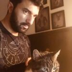 Engin Akyürek Instagram - Doğum günümü kutlayan sevgilerini iyi dileklerini gönderen her bir özel kişiye tek tek teşekkür ediyorum. Dünyanın her tarafında, ihtiyacı olanlara yardım ve destekte bulunan güzel insanlar, sizlere özel teşekkürlerimi ve sevgilerimi gönderiyorum. İyi ki varsınız.🙏💞 / Thanks each one of you who congratulated my birthday and sent their love and best wishes. I also would like to send my special thanks and love to you beautiful people around the world who help and support those in need.🙏💞