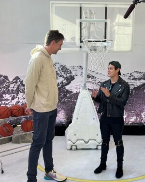Enrique Gil Instagram - Today was awesome! Thanks @nba #nbahouse #nbaallstarweekend