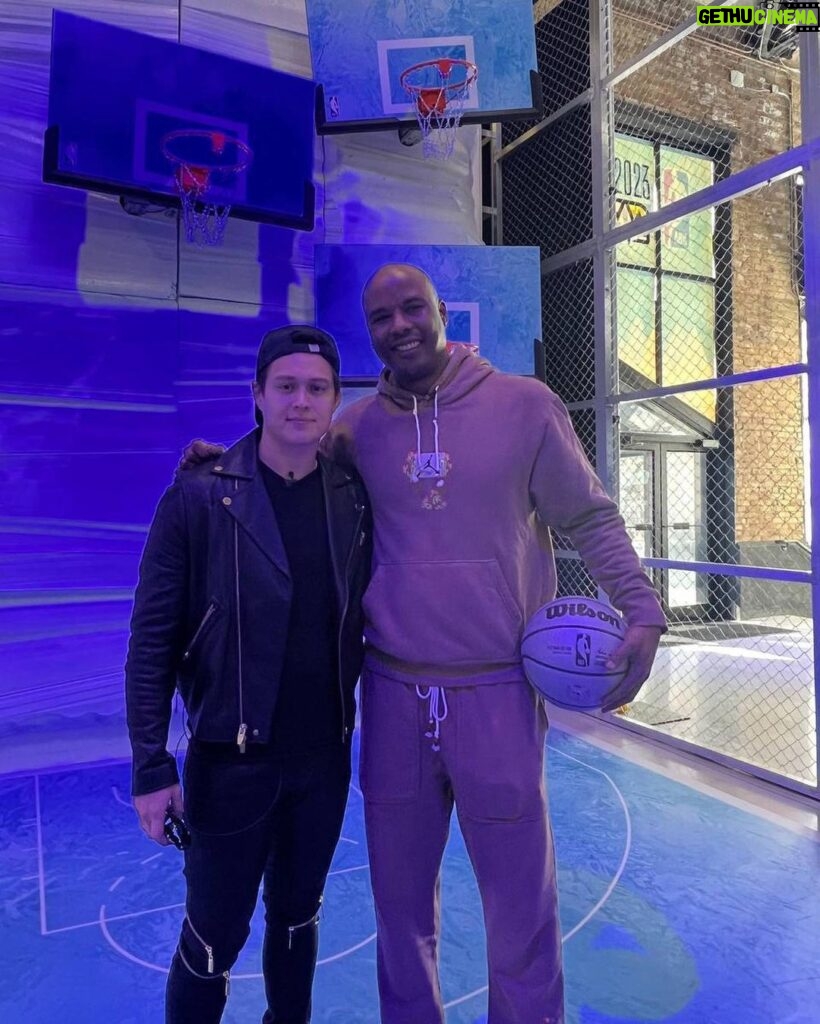 Enrique Gil Instagram - Today was awesome! Thanks @nba #nbahouse #nbaallstarweekend