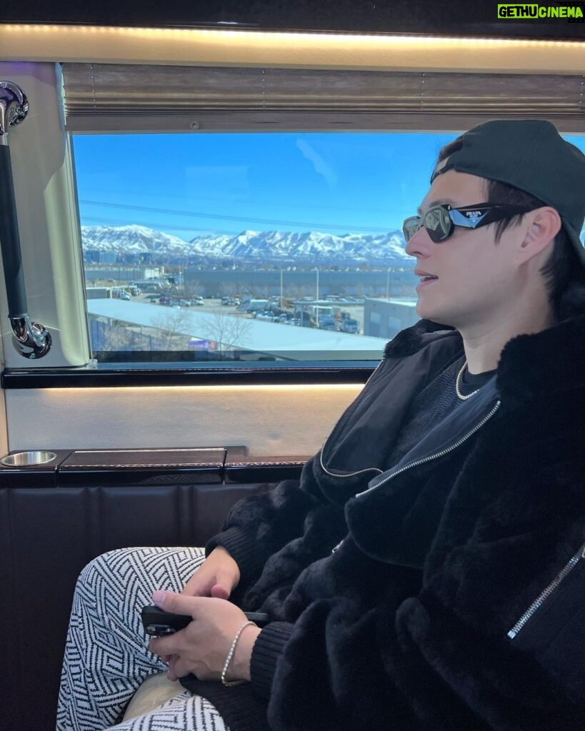 Enrique Gil Instagram - One day in Salt Lake and already in love with the city ❄️ Can’t wait for the #NBAAllStar to tip off tomorrow 🔥
