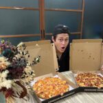 Enrique Gil Instagram - Spicy season is here guys!! 🌶 🌶🌶 It’s time to spice things up with the all new Spicy Hawaiian Overload and the Spicy All-in Overload of Greenwich. Of course, the Chicken & Waves with Creamy Chilip Dip! Is muy caliente!! Order na this weekend! For the fam or the barkada! 🔥🔥🔥 Visit greenwichdelivery.com, Greenwich Barkada Messenger, or your fave food apps. Also available for dine-in and takeout in @greenwichpizza stores nationwide.
