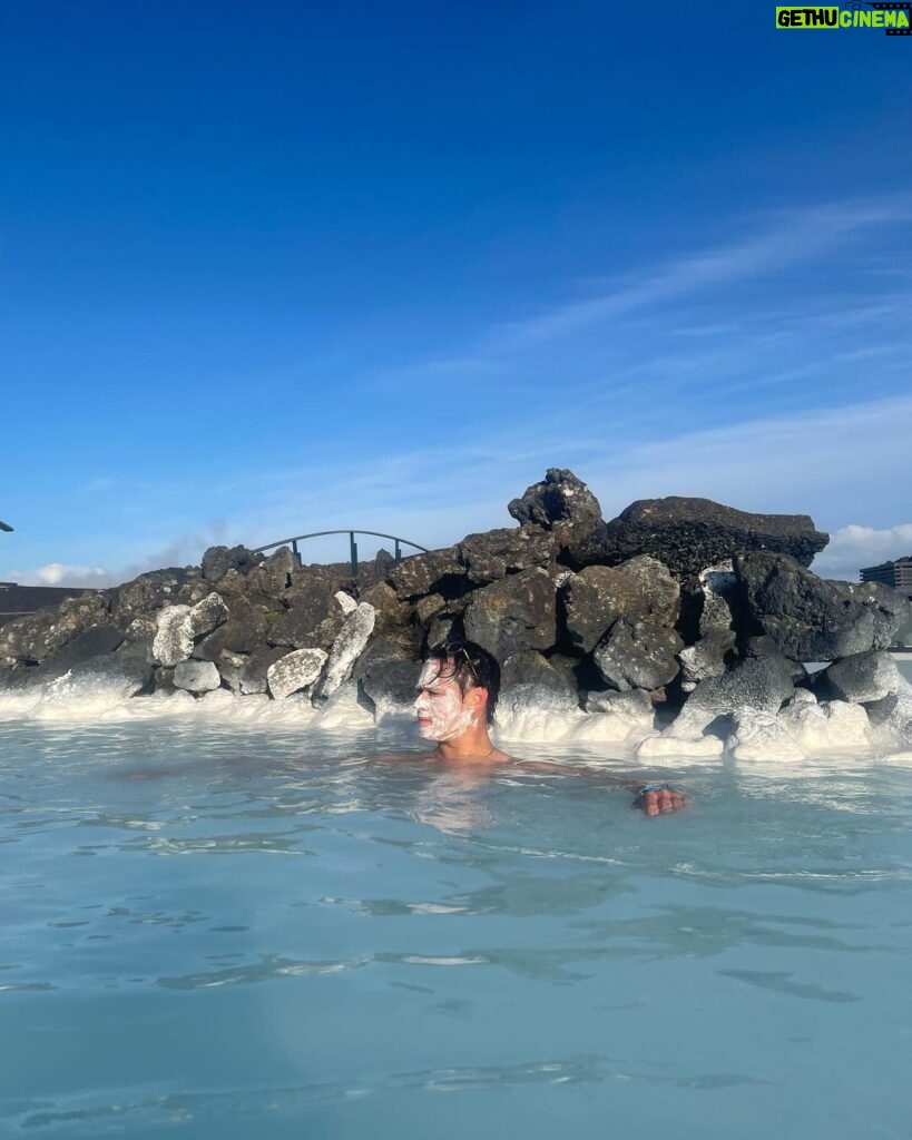 Enrique Gil Instagram - 😶‍🌫️ Blue Lagoon Iceland