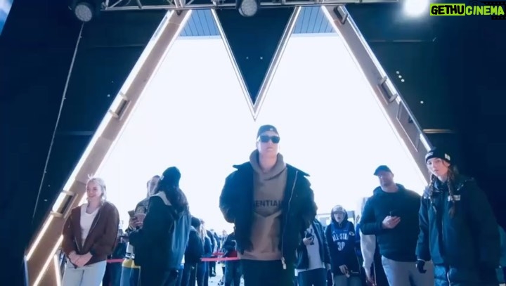 Enrique Gil Instagram - Final Day let’s go!! #NBAAllStar