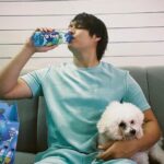 Enrique Gil Instagram - Meet Barbie, my cute baby. I love her, but sometimes, she can be a handful. You know what helps me overcome everyday challenges such as taking care of her? The new B’lue Vitaboost! Now with Vit. C and B Vitamins to help boost my immunity and also to give me that extra push every day. #SlayTheDayWithBlue @livetofeel_blue Get that refreshing boost now at your favorite store or click here: https://linktr.ee/DrinkBluePH
