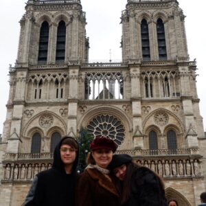 Enrique Gil Instagram - For all you’ve done we should make everyday mothers day! My supermom! I love you mama! always and forever ❤️