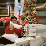 Enrique Gil Instagram - I must say sleeping has never been the same with my @tempurph pillows that follows the contour of your body and has smartcool technology! ❄️😉 so no more stiff necks and hotspots for me. Perfect as a gift to yourself or loved ones!❤️ Sleep Game 💯 https://bit.ly/TPEnriqueHolidaySale