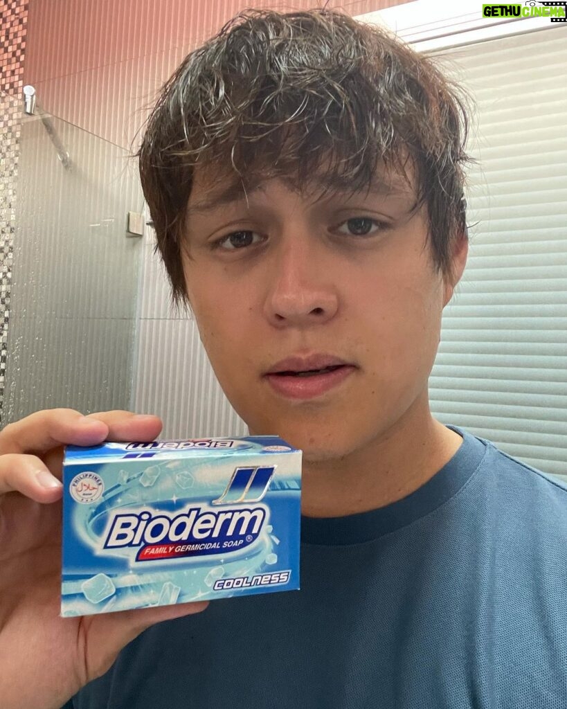 Enrique Gil Instagram - Freshness check mga ka-tropa! For cool and fresh feeling all day, make sure to level-up ligo na with Bioderm Coolness! Talagang mapapa #LoveTheCoolness ka dito. Stay cool and fresh baby 😉