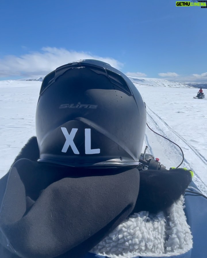 Enrique Gil Instagram - 🇮🇸 Langjokull Glacier, Iceland