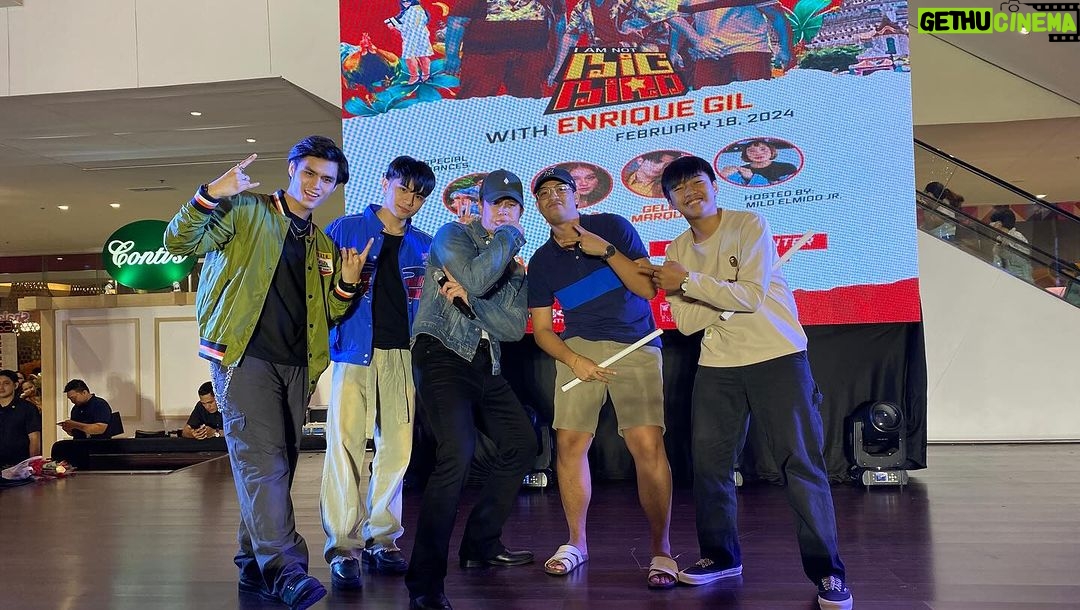 Enrique Gil Instagram - Maraming salamat sa pasabog #BigBirdEnergy ngayong BIG Weekend sa Ayala Malls Cloverleaf with BIG Bird Enrique Gil, Drei Sugay, Angela Ken, and Gello Marquez! 💥🐔 #IAmNotBigBird NOW SHOWING Exclusively in cinemas nationwide!⚠️ UNCUT & R-16 🍌👀