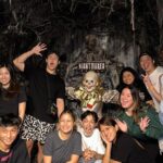 Enrique Gil Instagram - Thank you so much @ek_philippines and @nightmaresmanila for the amazing experience and for taking good care of us! You guys are the best! 🎆👻