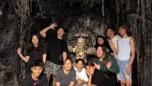 Enrique Gil Instagram - Thank you so much @ek_philippines and @nightmaresmanila for the  amazing experience and for taking good care of us! You guys are the best! 🎆👻