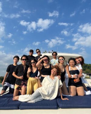 Enrique Gil Instagram - Great way to spend my sister’s Despidida. I love you!🤍@diandragil