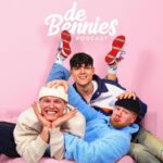 Enzo Knol Instagram - Fantastisch nieuws!! Wij gaan met zijn 3tjes een podcast beginnen! We starten 3 maart om 16.00 en vanaf dat moment is er elke vrijdag om 16.00 een aflevering online op spotify met beeld! Ik ben super blij dat ik zoiets gaafs ga doen met mijn beste vrienden. Hopelijk gaan jullie ons volgen & vinden jullie het net zo leuk als wij! @debennies 💖