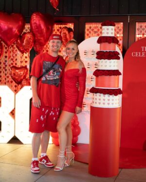 Enzo Knol Instagram - Triple Celebration Party! Drop een rode comment hier onder ❤️🎈
📸 @byanoukboonstra