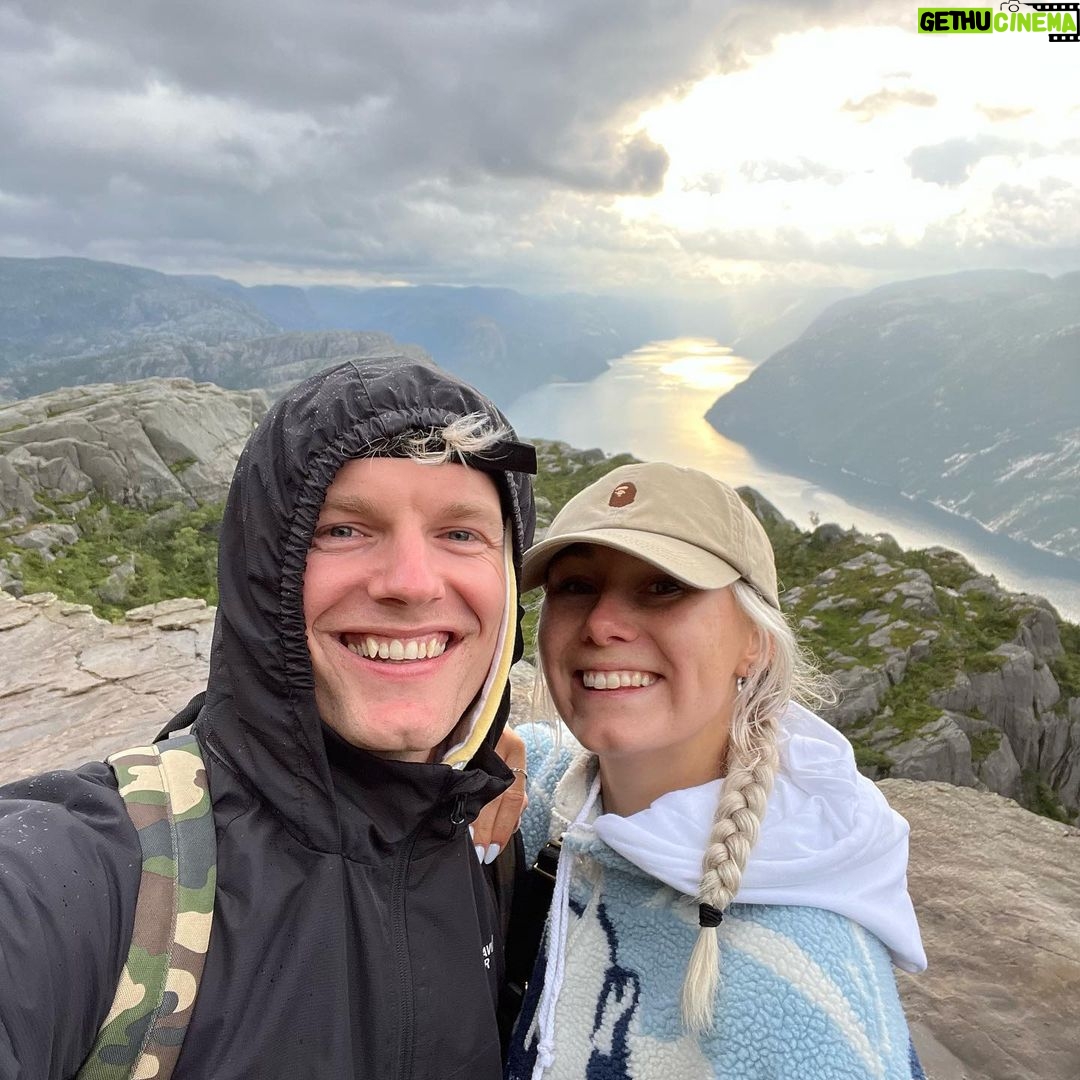 Enzo Knol Instagram - Mijn favoriete persoon op deze aarde is jarig! Gefeliciteerd schatje @myronkoops ❤️