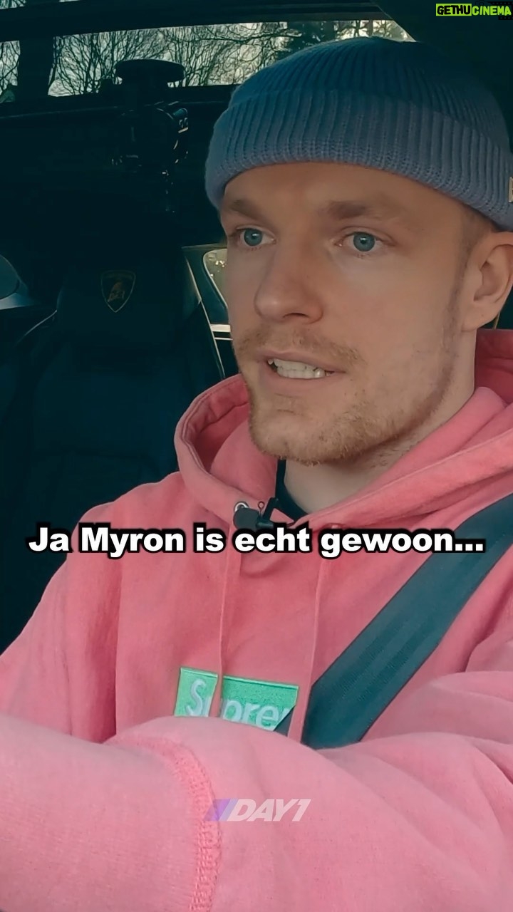 Enzo Knol Instagram - Interview met @day1lifestyle staat online! Hier een emotioneel momentje toen ik over @kp_active begon ❤️ love you