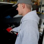 Enzo Knol Instagram - Als jij kan raden hoeveel kilometers ik PRECIES heb gereden met mijn auto op dit moment neem ik je mee voor een ritje! Het is sowieso boven de 100.000 :)